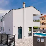 Graefin Villa Malinska