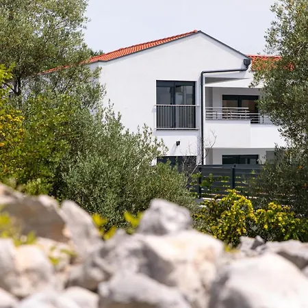 Graefin * Малинска