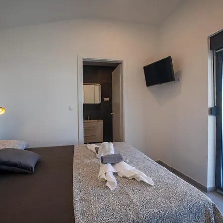 Graefin * Малинска