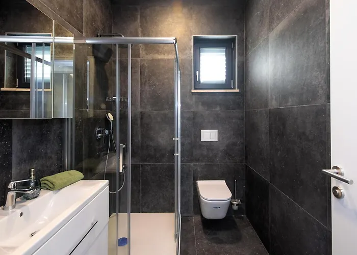 Gräfin Villa Malinska